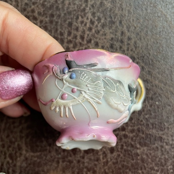 Vintage Moriage Dragon “Souvenir Miniature Teapot, Cup, Saucer & Stand” - Picture 6 of 9
